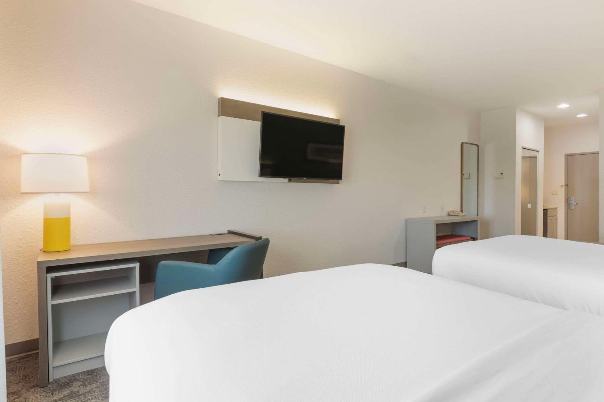 Comfort Inn & Suites Davenport - Quad Cities Экстерьер фото