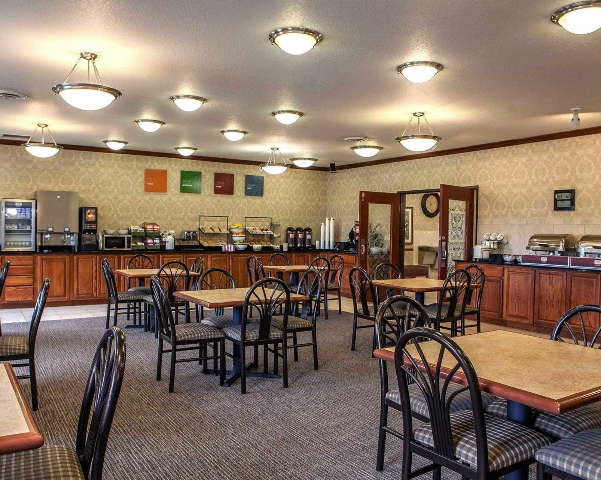 Comfort Inn & Suites Davenport - Quad Cities Экстерьер фото
