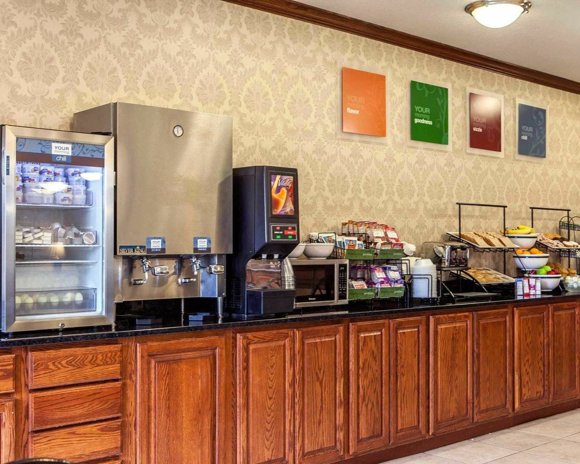 Comfort Inn & Suites Davenport - Quad Cities Экстерьер фото